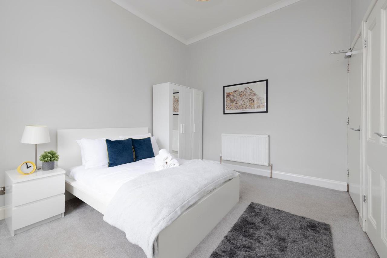 Joivy Splendid 4-bed Flat Near The Castle Apartment Edinburgh