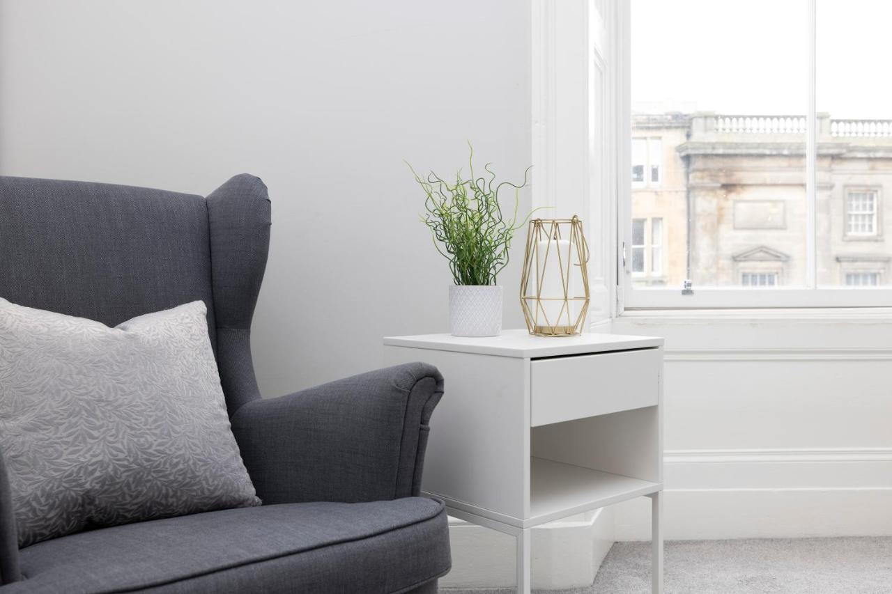 Joivy Splendid 4-bed Flat Near The Castle *