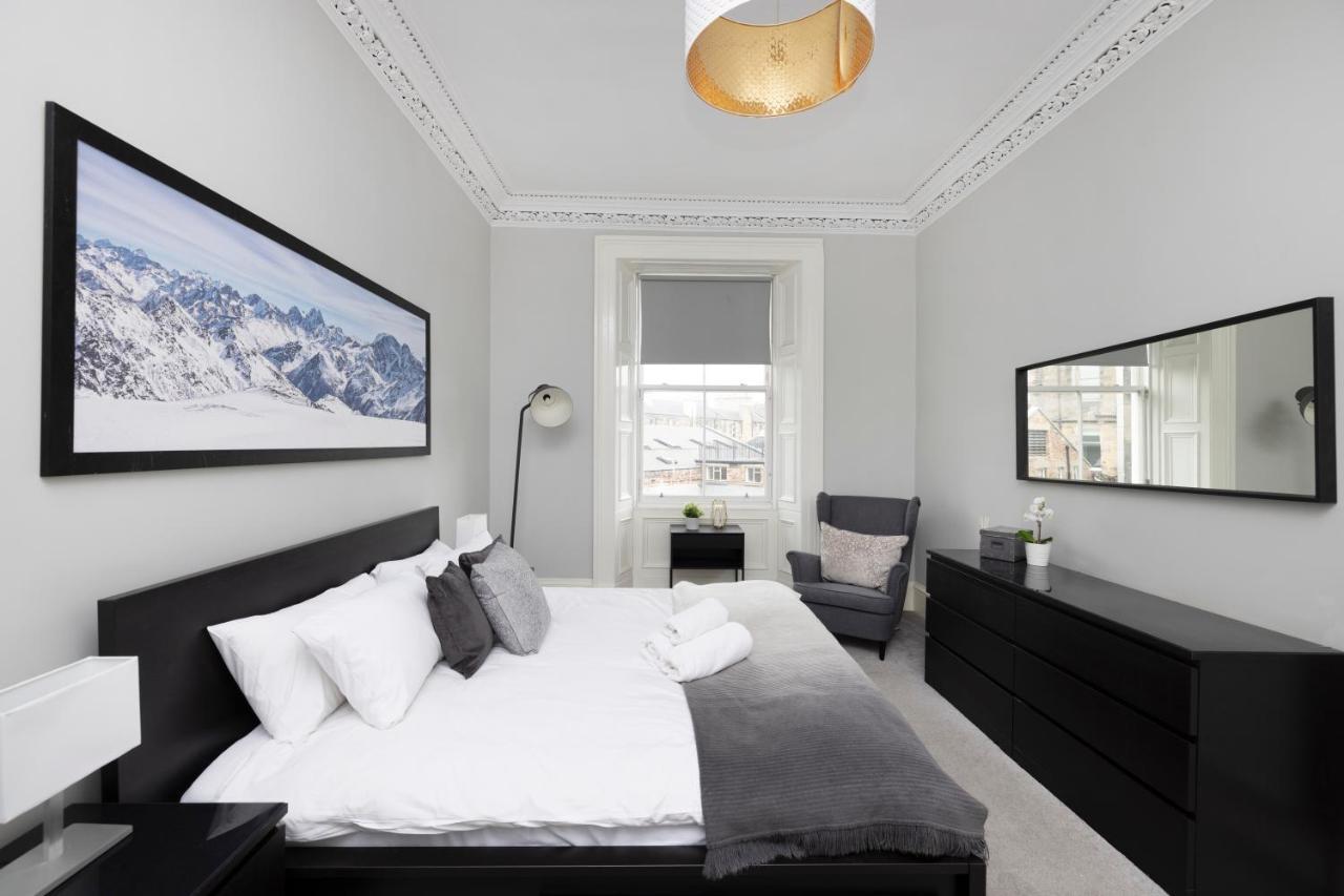 Apartment Joivy Splendid 4-bed Flat Near The Castle *