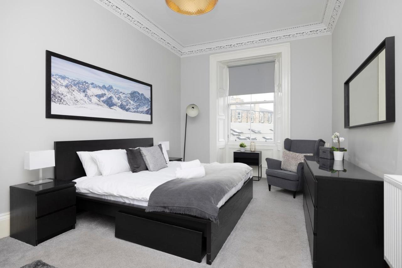 Apartment Joivy Splendid 4-bed Flat Near The Castle